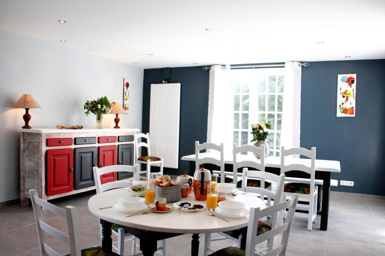 La Veuzaine Bed & Breakfast Onzain Exterior photo