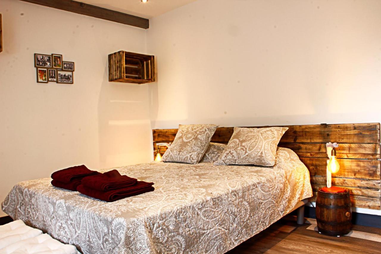 La Veuzaine Bed & Breakfast Onzain Exterior photo